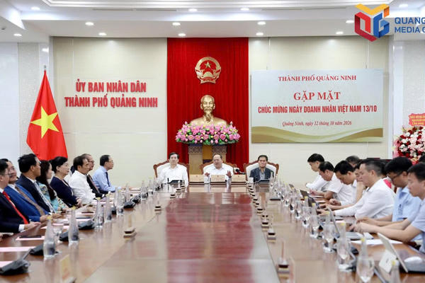 Quảng Ninh thu hút hơn 225.000 tỷ đồng vốn đầu tư trong nước sau 9 tháng Quảng Ninh thu hút hơn 225.000 tỷ đồng vốn đầu tư trong nước sau 9 tháng