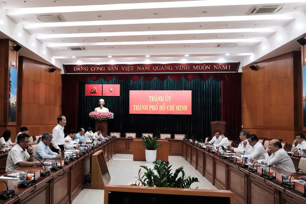 Bộ trưởng Hoàng Thanh Tùng làm việc với Ban Thường vụ Thành ủy TP. Hồ Chí Minh về công tác tư pháp, thi hành án dân sự