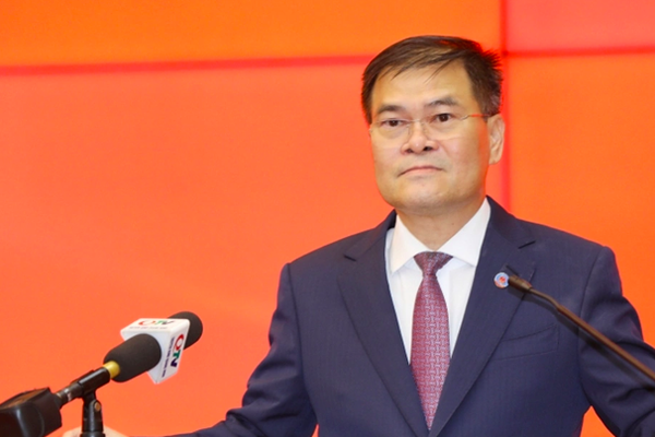 Chủ tịch UBND TP Quảng Ninh: Cam kết đồng hành cùng doanh nghiệp vượt khó, hiện thực hoá khát vọng phát triển Chủ tịch UBND TP Quảng Ninh: Cam kết đồng hành cùng doanh nghiệp vượt khó, hiện thực hoá khát vọng phát triển