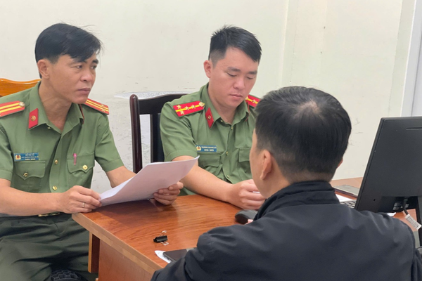 Phạt 7,5 triệu đồng hành vi "đẩy" cuộc gọi đòi nợ sang đường dây nóng Công an