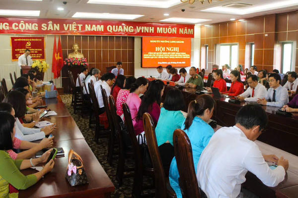 Phường Long Khánh kiện toàn tổ chức Đảng, công bố các quyết định về công tác cán bộ Phường Long Khánh kiện toàn tổ chức Đảng, công bố các quyết định về công tác cán bộ