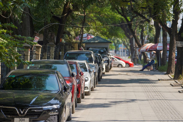 Hà Nội áp dụng mức giá trông giữ xe mới, ô tô tối đa 70.000 đồng/60 phút
