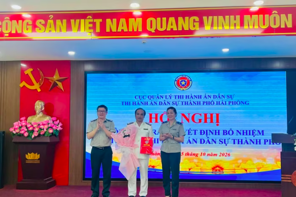 Bổ nhiệm Phó Trưởng THADS thành phố Hải Phòng
Bổ nhiệm Phó Trưởng THADS thành phố Hải Phòng