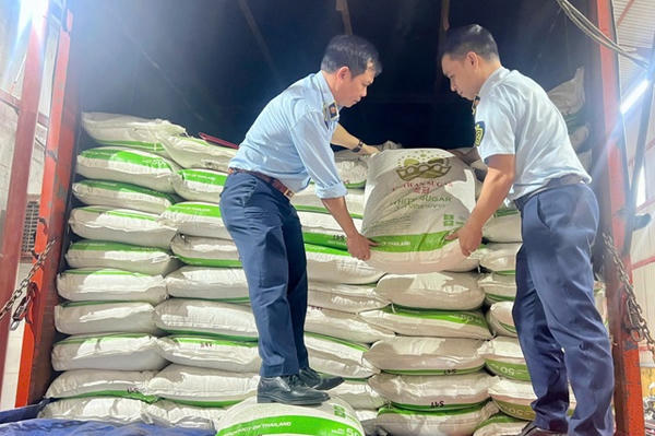 Kiểm soát chặt chẽ đường nhập lậu, gian lận xuất xứ đối với nông sản, thực phẩm và vật tư nông nghiệp