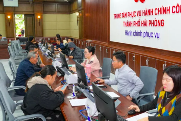 Hải Phòng công bố 711 thủ tục hành chính tại Khu thương mại tự do
Hải Phòng công bố 711 thủ tục hành chính tại Khu thương mại tự do