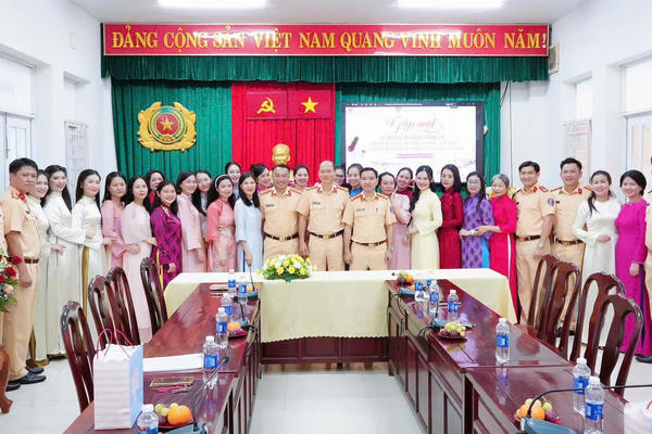 Phụ nữ Phòng CSGT Công an TP Đồng Nai: Bản lĩnh, trách nhiệm, tận tụy vì Nhân dân phục vụ