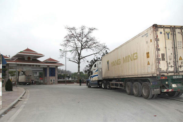 Xuất nhập khẩu qua cửa khẩu quốc tế Thanh Thủy: Tăng trưởng gắn với nâng cao hiệu quả thông quan
