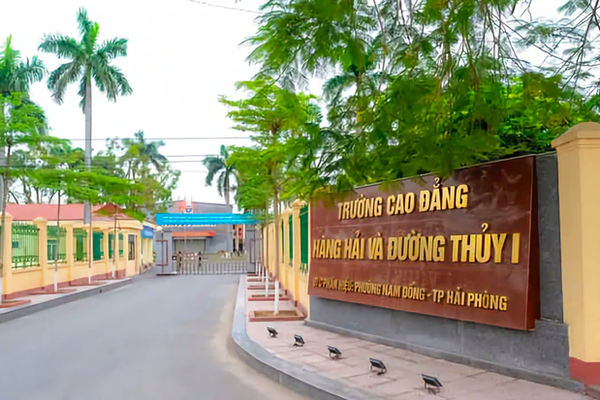 Tạm giữ một học sinh 16 tuổi sau vụ xô xát giữa hai nhóm học sinh ở Trường cao đẳng Hàng Hải