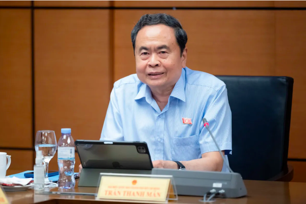 Chủ tịch Quốc hội: Cắt giảm thủ tục nhưng không được buông lỏng an toàn lao động
