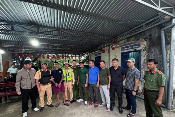 Khánh Hòa tăng cường kiểm soát nhiều tuyến đường, truy tìm 3 phạm nhân trốn trại Khánh Hòa tăng cường kiểm soát nhiều tuyến đường, truy tìm 3 phạm nhân trốn trại