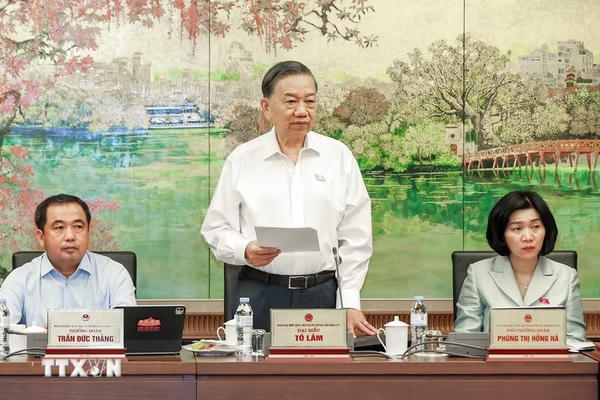 Tổng Bí thư, Chủ tịch nước Tô Lâm: Cắt giảm thủ tục phải đi đôi với kiểm soát an toàn Tổng Bí thư, Chủ tịch nước Tô Lâm: Cắt giảm thủ tục phải đi đôi với kiểm soát an toàn