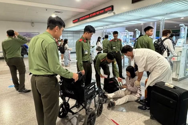 Công an hỗ trợ hành khách co giật tại sân bay Tân Sơn Nhất, tìm người lạc trên núi Thị Vải