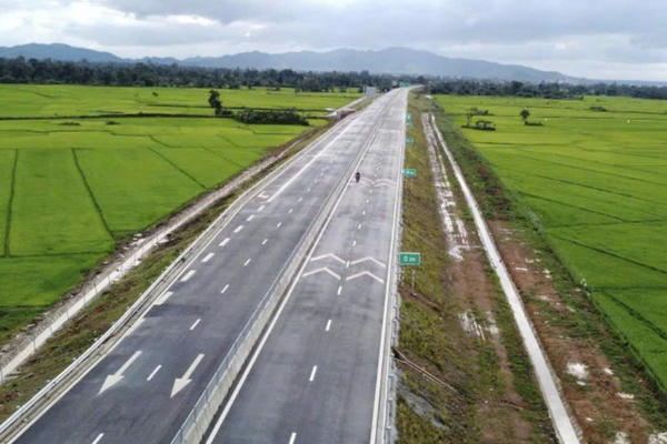 Thu hút 52 dự án, tổng vốn đăng ký vào Đắk Lắk đạt hơn 70.600 tỷ đồng Thu hút 52 dự án, tổng vốn đăng ký vào Đắk Lắk đạt hơn 70.600 tỷ đồng