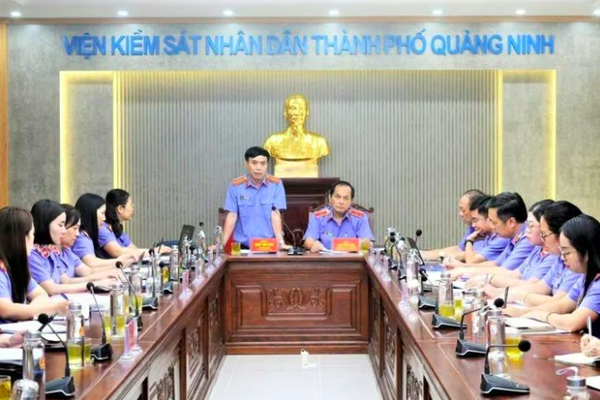 VKSND tối cao kiểm tra công tác thi đua, số hóa hồ sơ tại Quảng Ninh
VKSND tối cao kiểm tra công tác thi đua, số hóa hồ sơ tại Quảng Ninh