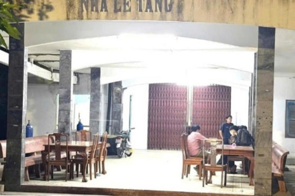 Điều tra nguyên nhân nữ sinh viên 19 tuổi ở Gia Lai tử vong trong phòng trọ Điều tra nguyên nhân nữ sinh viên 19 tuổi ở Gia Lai tử vong trong phòng trọ
