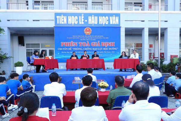 Gieo ý thức thượng tôn pháp luật trong học đường qua phiên tòa giả định