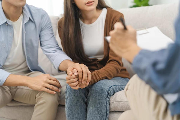 Hà Nội hỗ trợ 1 triệu đồng cho cặp đôi khám sức khỏe trước hôn nhân