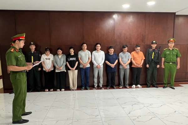 Lật tẩy đường dây bán đất giá rẻ để chiếm đoạt tiền cọc, bắt Tổng giám đốc cùng 7 đồng phạm