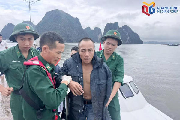 Tàu hàng nước ngoài va chạm tàu cá trên biển, 1 người tử vong, 5 người bị thương