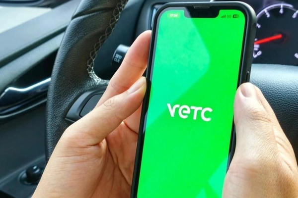 VETC, ePass dự thu phí 6.600 đồng/tháng: Phó Thủ tướng yêu cầu rà soát, xử lý