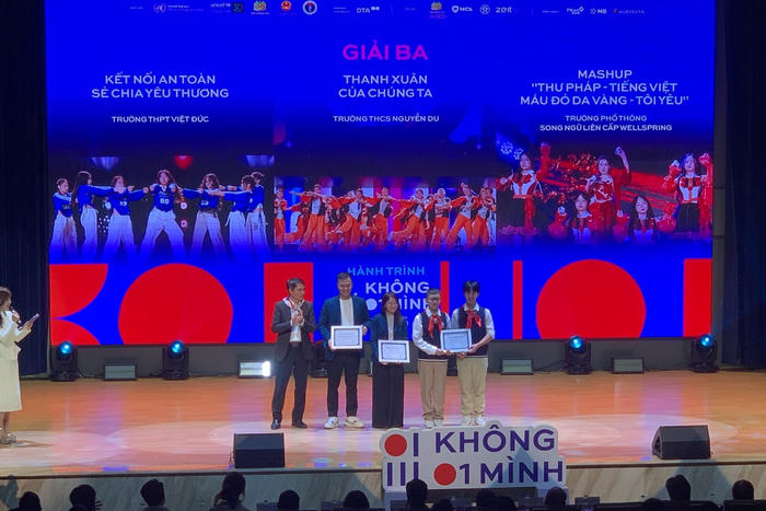 Từ “Không Một Mình” 2025 đến cam kết dài hạn vì không gian số an toàn