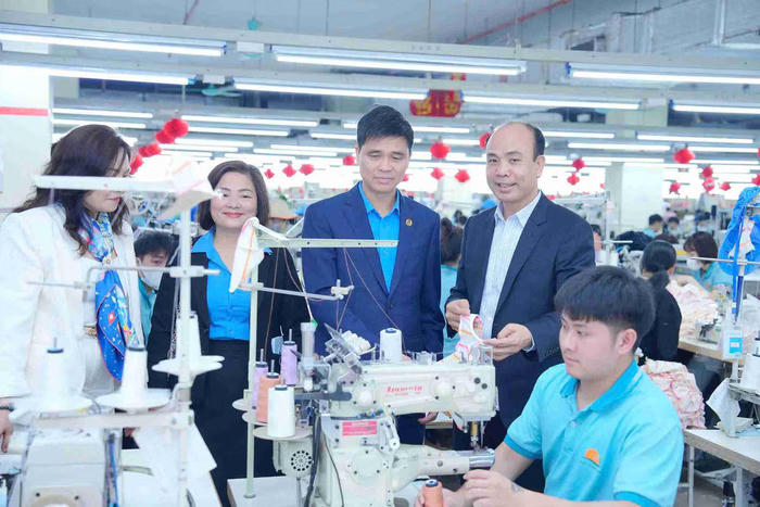 Công đoàn chăm lo Tết 2026 cho khoảng 12 triệu lượt người lao động