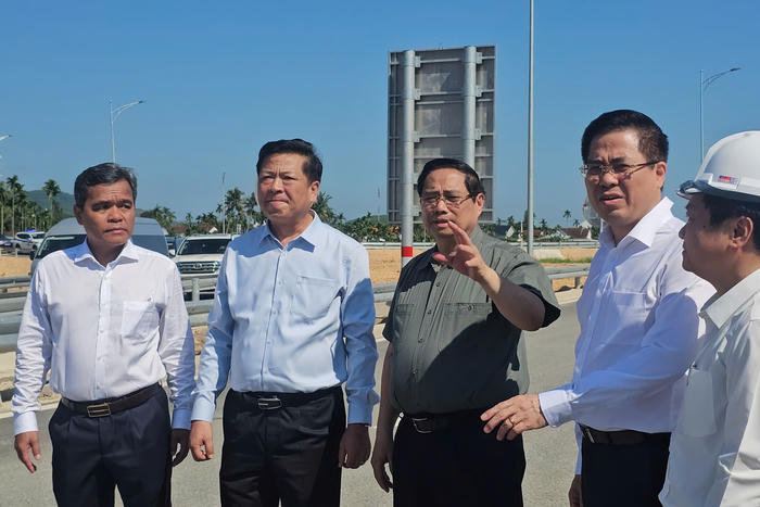 Thủ tướng Phạm Minh Chính: Sớm vận hành cao tốc Quảng Ngãi - Hoài Nhơn, tránh lãng phí đầu tư