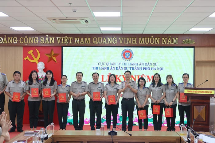 Thi hành án dân sự Hà Nội tổ chức chuỗi hoạt động kỷ niệm 80 năm Ngày truyền thống Thi hành án dân sự Hà Nội tổ chức chuỗi hoạt động kỷ niệm 80 năm Ngày truyền thống