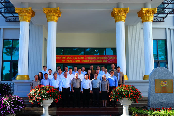 Thứ trưởng Bộ Tư pháp Mai Lương Khôi dự và chỉ đạo Hội nghị tập huấn, quán triệt pháp luật đầu tư công, pháp luật xây dựng và triển khai kế hoạch đầu tư công trung hạn giai đoạn 2026-2030