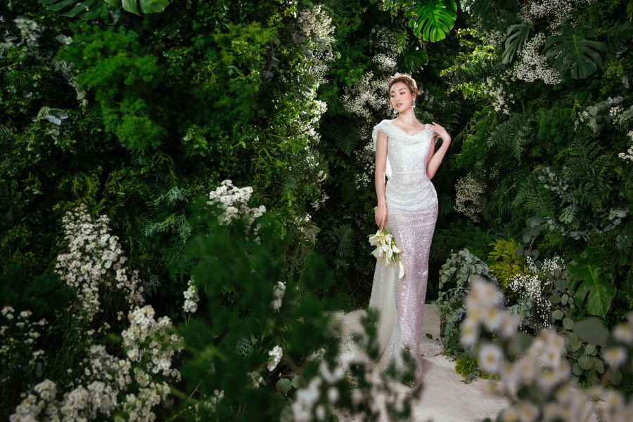 Không chỉ vậy bối cảnh chụp lãng mạn, được chăm chút tỉ mỉ giúp Đỗ Mỹ Linh thêm phần hào hứng, dễ dàng hóa thân hơn.