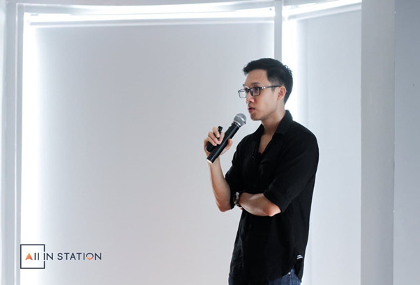 Việc thay đổi mô hình kinh doanh là bước đi đột phá của anh Hà Hoàng Linh.