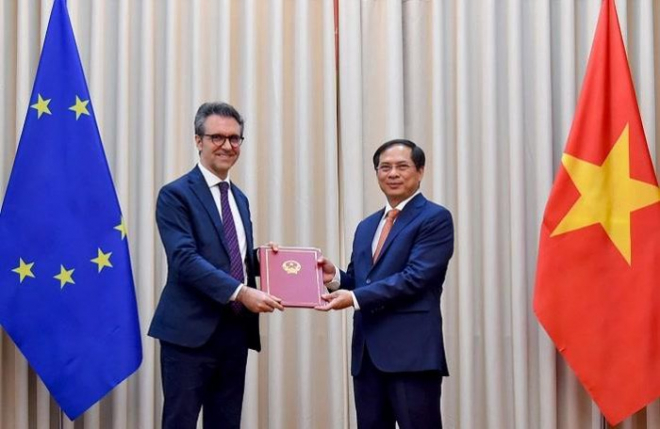 EVFTA chính thức có hiệu lực từ 1/8 - Ảnh 1