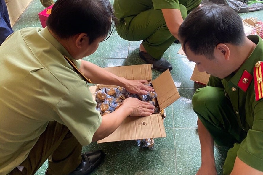 Nhiều sản phẩm bánh trung thu trôi nổi bị cơ quan chức năng phát hiện