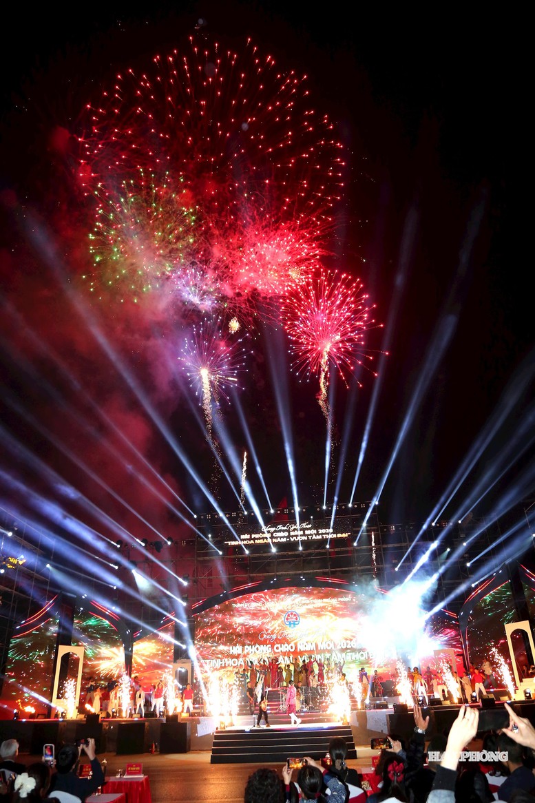 Rộn ràng không khí đón xuân trên mọi miền Tổ quốc- Ảnh 10.