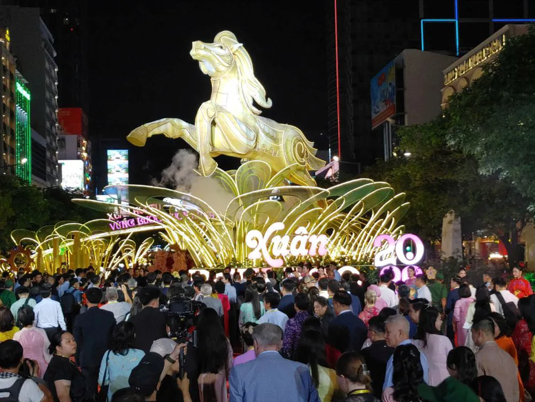 Rộn ràng không khí đón xuân trên mọi miền Tổ quốc- Ảnh 6.