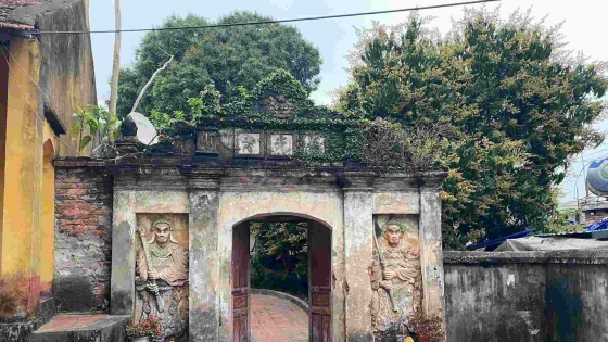 DU KHÁCH DI CHUYỂN ĐẾN VƯỜN VUA PHÚ THỌ TỪ HÀ NỘI QUA ĐẠI LỘ THĂNG LONG