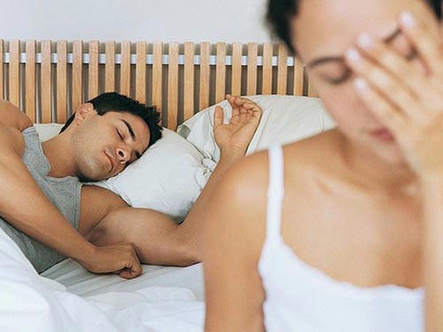 Kết quả hình ảnh cho Chồng tôi mang quần lót của đồng nghiệp về nhà