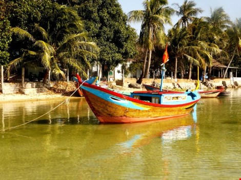 Ngắm cảnh đẹp tuyệt vời trên biển Đầm Môn