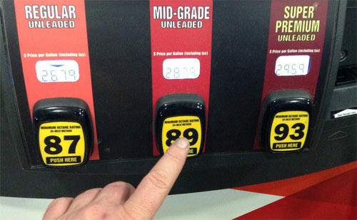 5-lam-tuong-ve-cach-tieu-thu-xang-tren-oto-2