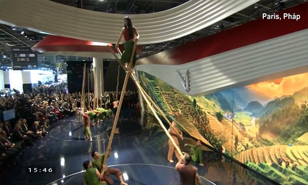 Bộ đôi xe VinFast chính thức lộ diện tại Paris Motor Show - page 2