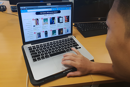 Black Friday là dịpmua hàng giảm giá của không ít người.