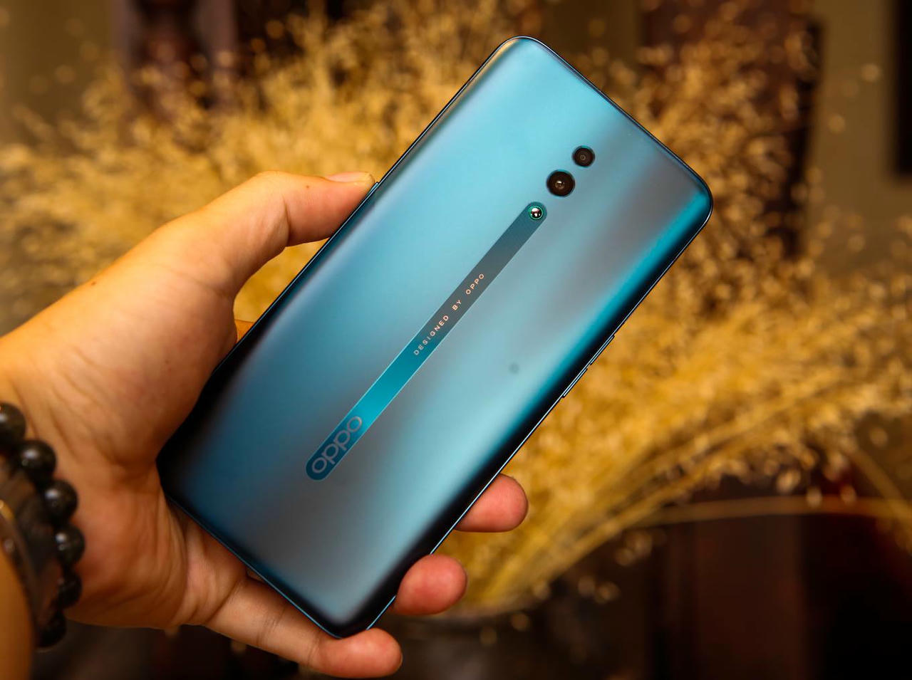 Oppo Reno về Việt Nam đầu tháng 6