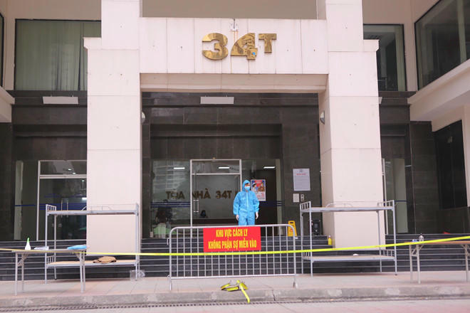Hà Nội phong tỏa toà 34T Trung Hoà Nhân Chính vì có người dương tính SARS-Cov-2 - ảnh 1