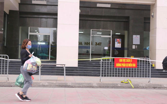 Hà Nội phong tỏa toà 34T Trung Hoà Nhân Chính vì có người dương tính SARS-Cov-2 - ảnh 2