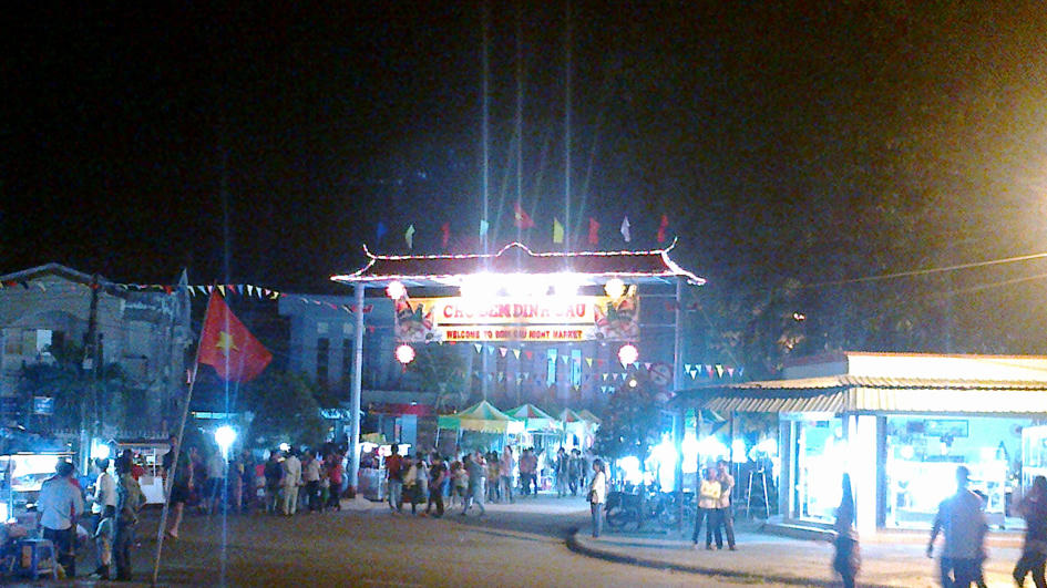 Kết quả hình ảnh cho du lich phu quoc cho dem dinh cau