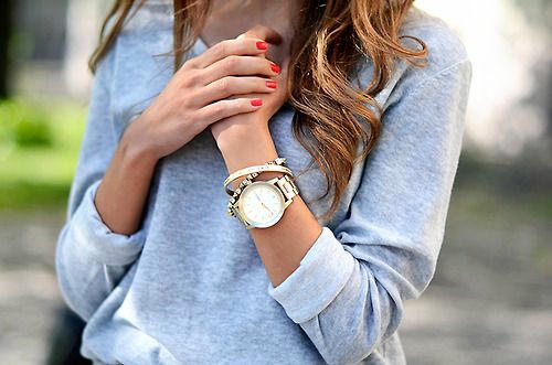 Kết quả hình ảnh cho kết hợp đồng hồ đeo tay