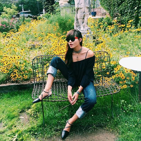 5 sự kết hợp hoàn hảo giữa các kiểu kính râm và set đồ đi kèm