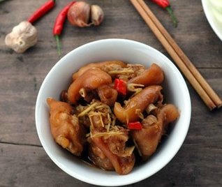 Kết quả hình ảnh cho Giò kho sả ớt