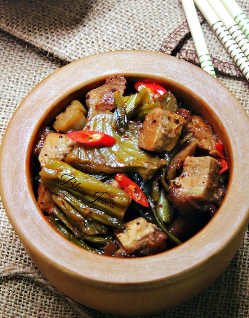 Kết quả hình ảnh cho thịt quay kho dưa cải chua