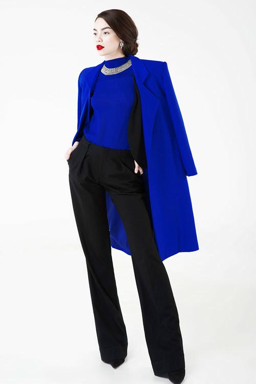 Kết quả hình ảnh cho áo da navy sao Châu Âu